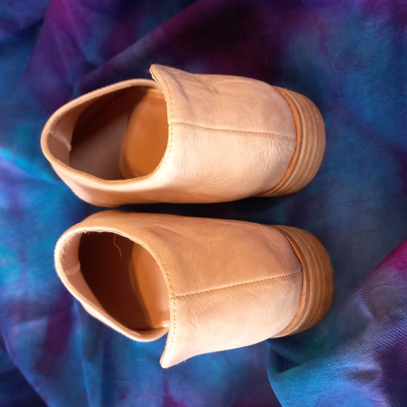 Catherine Malandrino Beige loafers - Picture 4 of 7